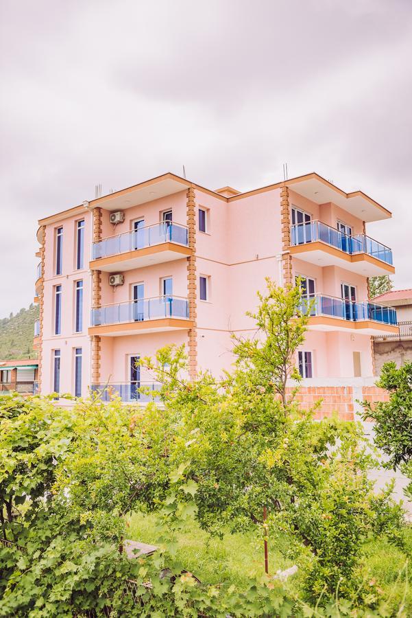 Apartments Krstovic ซูโตมอเร ภายนอก รูปภาพ