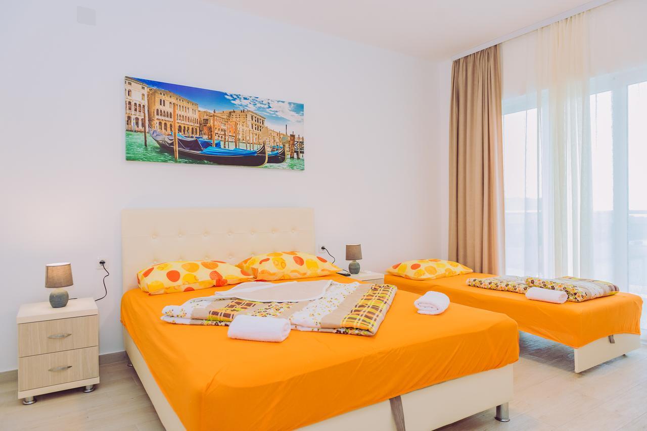 Apartments Krstovic ซูโตมอเร ภายนอก รูปภาพ