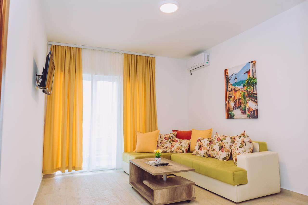 Apartments Krstovic ซูโตมอเร ภายนอก รูปภาพ