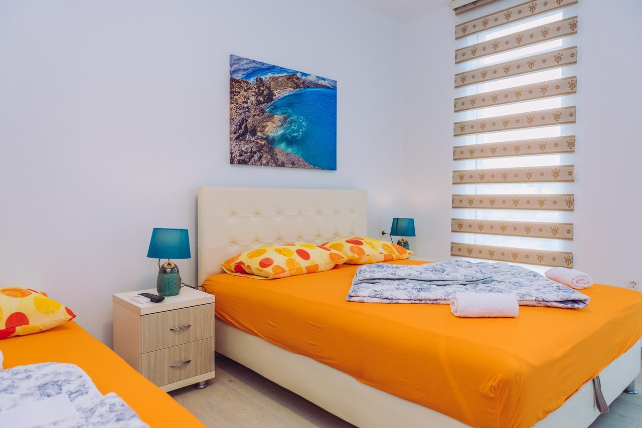 Apartments Krstovic ซูโตมอเร ภายนอก รูปภาพ