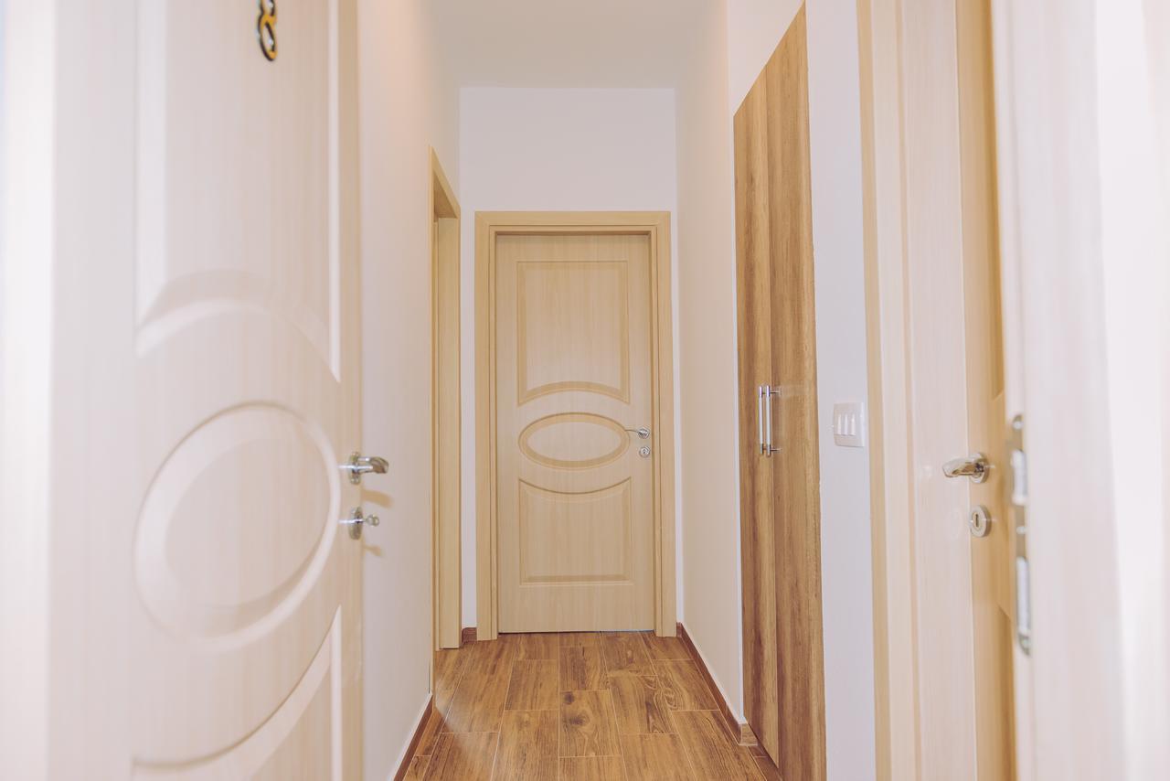 Apartments Krstovic ซูโตมอเร ภายนอก รูปภาพ