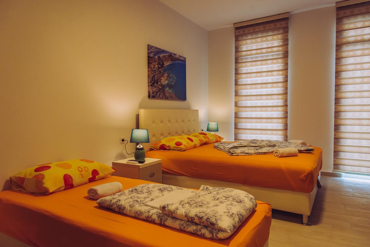 Apartments Krstovic ซูโตมอเร ภายนอก รูปภาพ