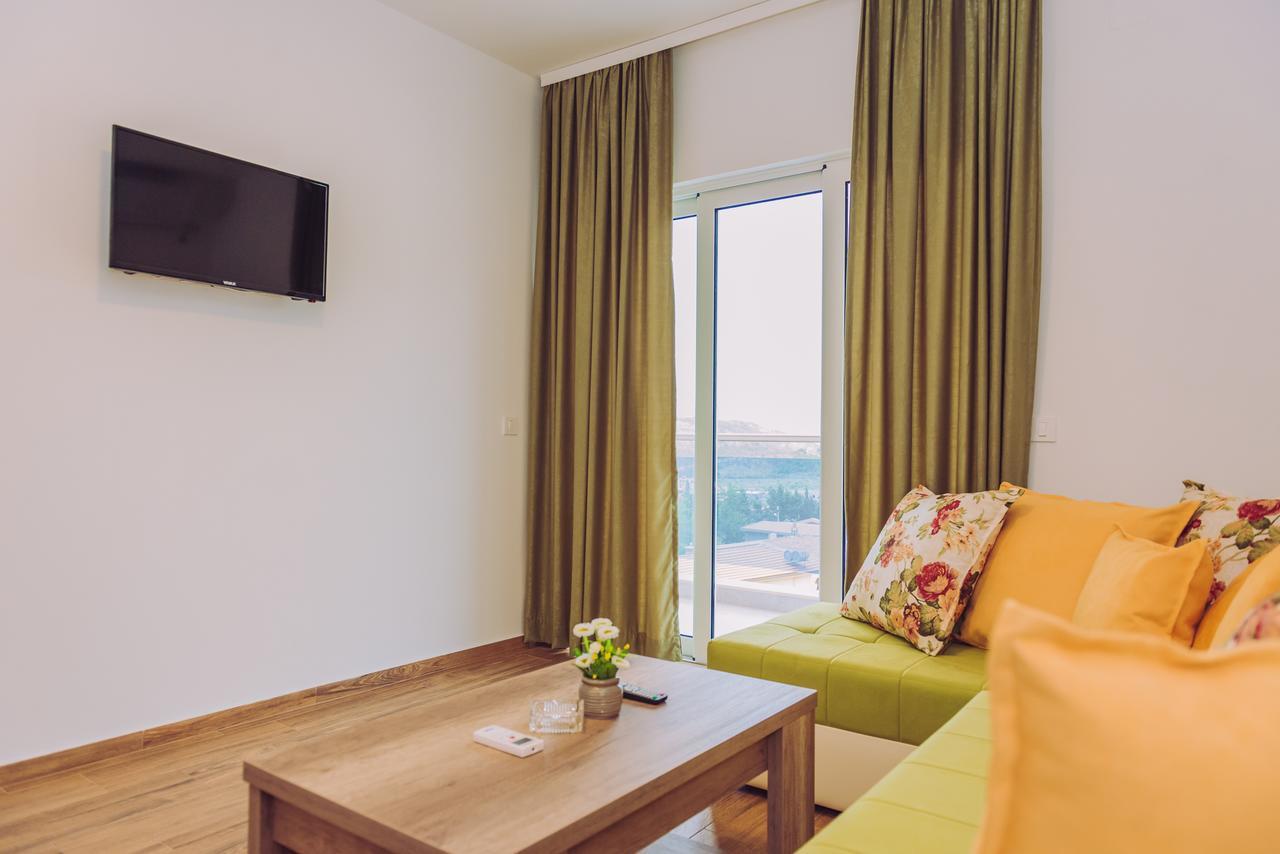 Apartments Krstovic ซูโตมอเร ภายนอก รูปภาพ