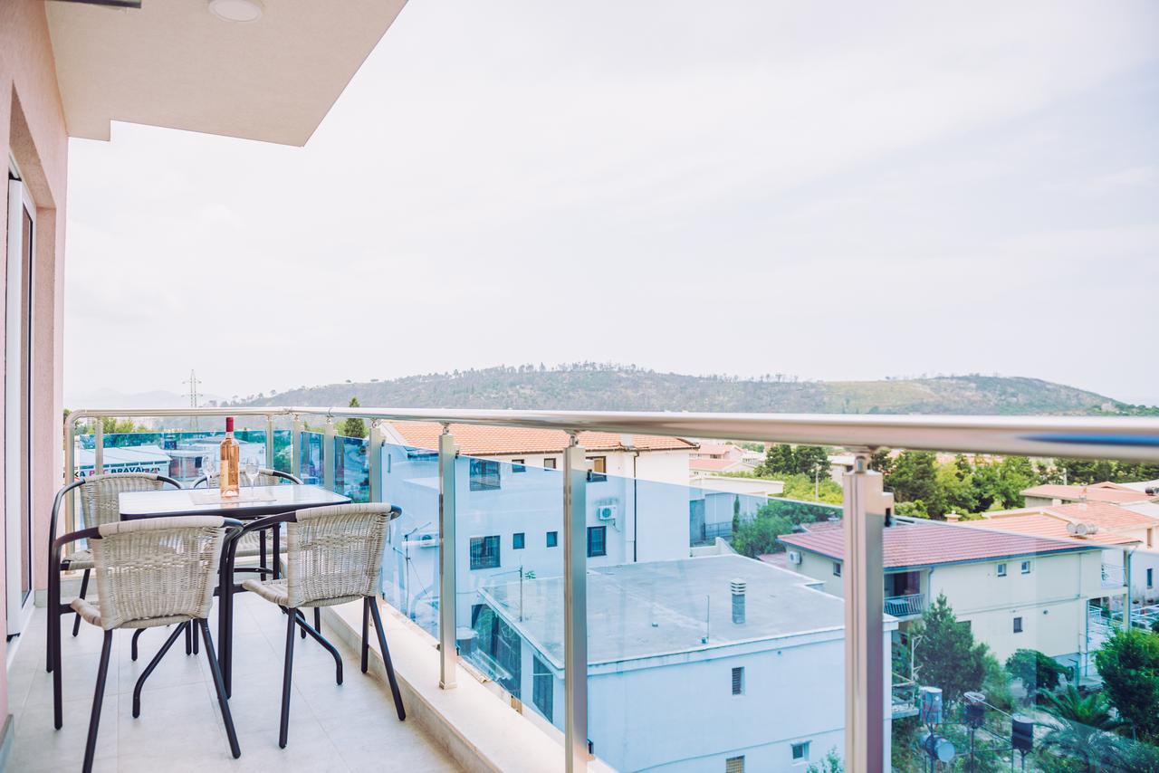 Apartments Krstovic ซูโตมอเร ภายนอก รูปภาพ
